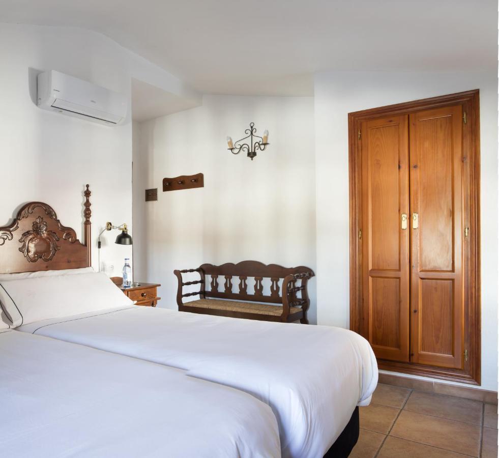 TUGASA Hotel La Posada Villaluenga Del Rosario Extérieur photo