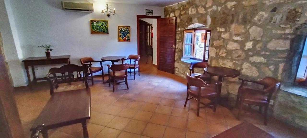 TUGASA Hotel La Posada Villaluenga Del Rosario Extérieur photo